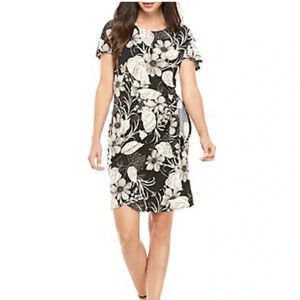 Signature by Robbie Bee Navy Blue and White Dress Size Medium